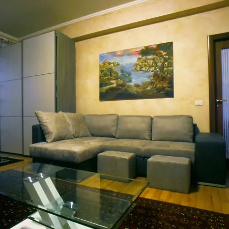 Apartment Corso Francia *